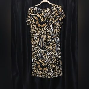 ladies dress size Large. Roughly, a size 12